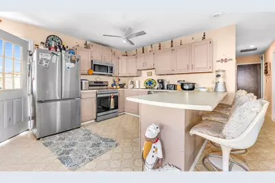 391 Gulf Shore Dr, Carrabelle, FL 32322 - Photo 5