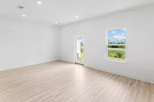 338 Chateau Ln, Port Saint Joe, FL 32456 - Photo 11