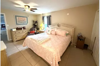 30 Jefferson St, Eastpoint, FL 32328 - Photo 11