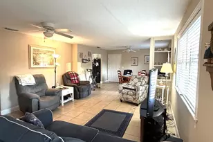 30 Jefferson St, Eastpoint, FL 32328 - Photo 5