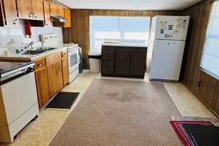 214 4th St, Apalachicola, FL 32320 - Photo 7