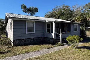 214 4th St, Apalachicola, FL 32320 - Photo 1