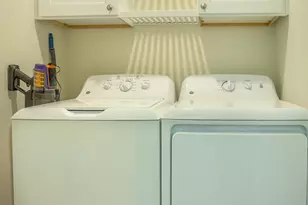 111 11th St, Apalachicola, FL 32320 - Photo 9