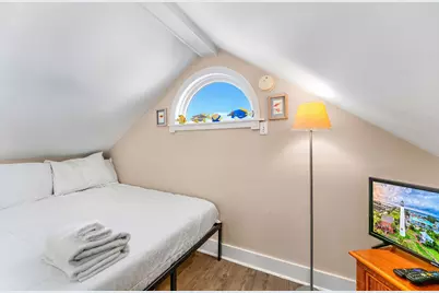 248 E Gorrie Dr, Saint George Island, FL 32328 - Photo 23