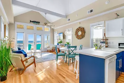 248 E Gorrie Dr, Saint George Island, FL 32328 - Photo 3
