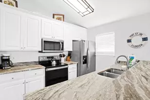 136 Selma St, Port Saint Joe, FL 32456 - Photo 7