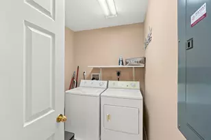 141 Pineda St, Port Saint Joe, FL 32456 - Photo 11