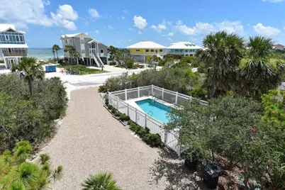 1912 Nautilus Dr, Saint George Island, FL 32328 - Photo 5