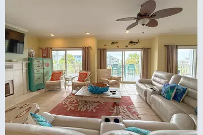 1912 Nautilus Dr, Saint George Island, FL 32328 - Photo 9