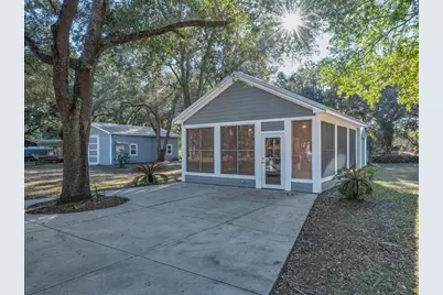 140 Craig St, Carrabelle, FL 32322 - Photo 9