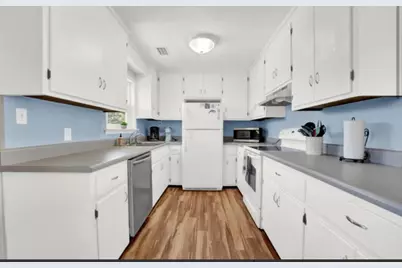 1041 W Gulf Beach Dr, Saint George Island, FL 32328 - Photo 11