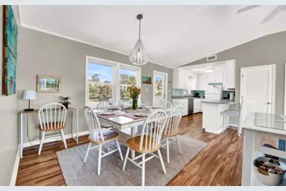 1041 W Gulf Beach Dr, Saint George Island, FL 32328 - Photo 9