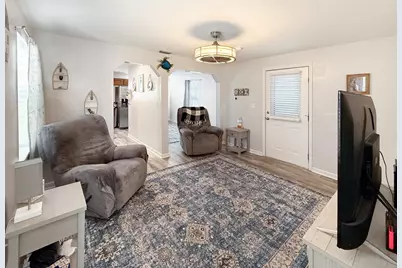 511 Woodward Ave, Port Saint Joe, FL 32456 - Photo 5