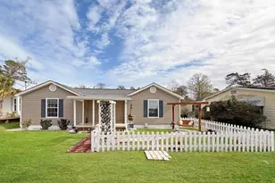 511 Woodward Ave, Port Saint Joe, FL 32456 - Photo 1