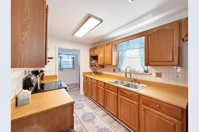 511 Woodward Ave, Port Saint Joe, FL 32456 - Photo 7