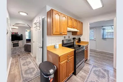 511 Woodward Ave, Port Saint Joe, FL 32456 - Photo 9