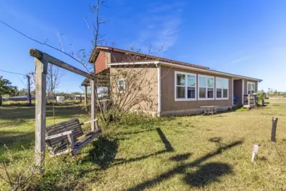 260 Our Town Rd, Wewahitchka, FL 32465 - Photo 17