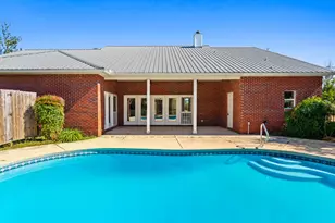 211 Highland Dr, Wewahitchka, FL 32465 - Photo 5