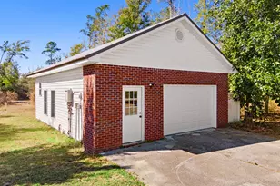 211 Highland Dr, Wewahitchka, FL 32465 - Photo 35