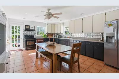 130 14th St, Apalachicola, FL 32320 - Photo 29