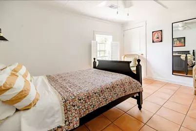 130 14th St, Apalachicola, FL 32320 - Photo 9