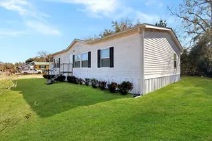 175 Hannah Cir, Wewahitchka, FL 32465 - Photo 9