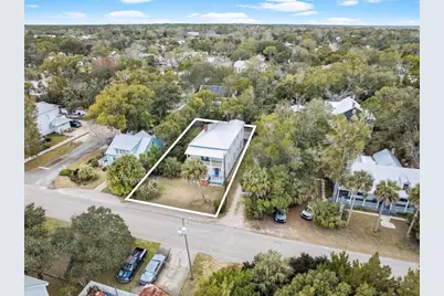 107 Ave B, Apalachicola, FL 32320 - Photo 9