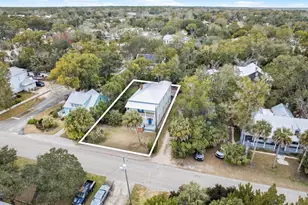 107 Avenue B, Apalachicola, FL 32320 - Photo 9