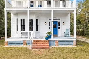 107 Avenue B, Apalachicola, FL 32320 - Photo 5