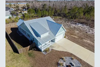 528 N 15th St, Mexico Beach, FL 32456 - Photo 9