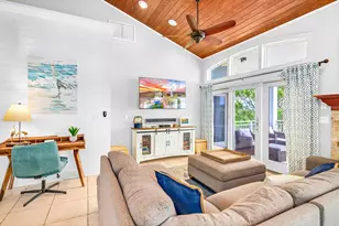1400 Elm Ct, Saint George Island, FL 32328 - Photo 9