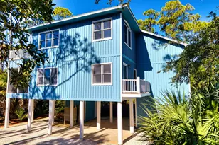 1856 W Suzie Ct, Saint George Island, FL 32328 - Photo 3