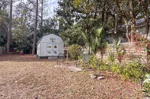 190 11th St, Apalachicola, FL 32320 - Photo 31