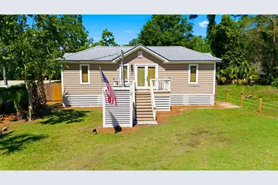 10 Bayview Dr, Apalachicola, FL 32320 - Photo 1