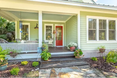 123 8th St, Apalachicola, FL 32320 - Photo 3