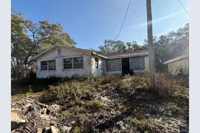110 SE 10th St, Carrabelle, FL 32322 - Photo 1