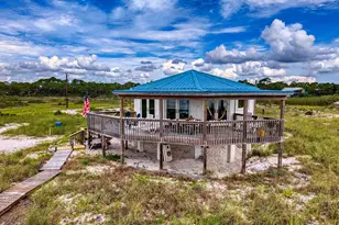 367 Gulf Shore Dr, Carrabelle, FL 32322 - Photo 1