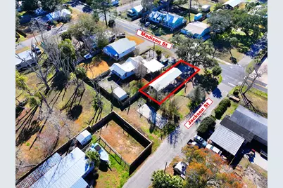 415 Madison St, Port Saint Joe, FL 32456 - Photo 9