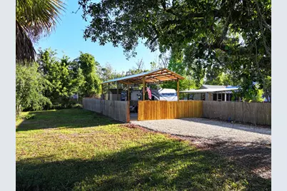 415 Madison St, Port Saint Joe, FL 32456 - Photo 21