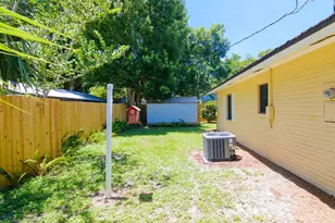 140 Ave D, Apalachicola, FL 32320 - Photo 41