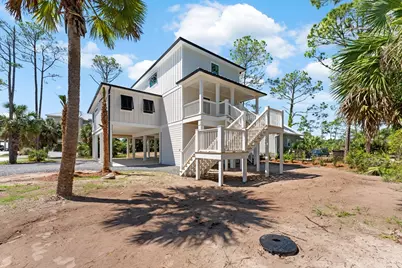 153 Broken Arrow Ln, Port Saint Joe, FL 32456 - Photo 3