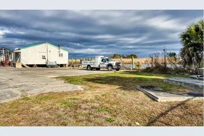 323 Water St, Apalachicola, FL 32320 - Photo 27