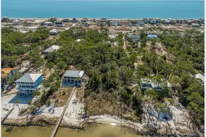 1207 E Gulf Beach Dr, Saint George Island, FL 32328 - Photo 9