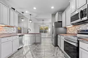 804 Buoy Ct, Callaway, FL 32404 - Photo 13