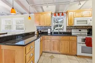 909 W Gulf Beach Dr, Saint George Island, FL 32328 - Photo 13