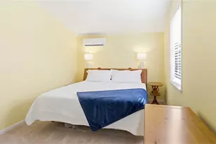 909 W Gulf Beach Dr, Saint George Island, FL 32328 - Photo 15