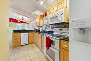 909 W Gulf Beach Dr, Saint George Island, FL 32328 - Photo 13