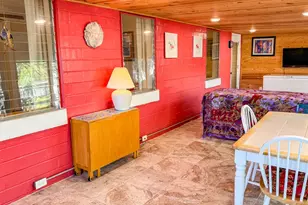 516 E Pine St, Lanark Village, FL 32323 - Photo 13