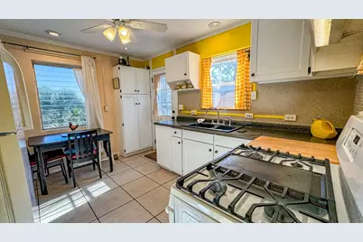 51-6 E Pine St, Lanark Village, FL 32323 - Photo 23