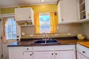 516 E Pine St, Lanark Village, FL 32323 - Photo 25